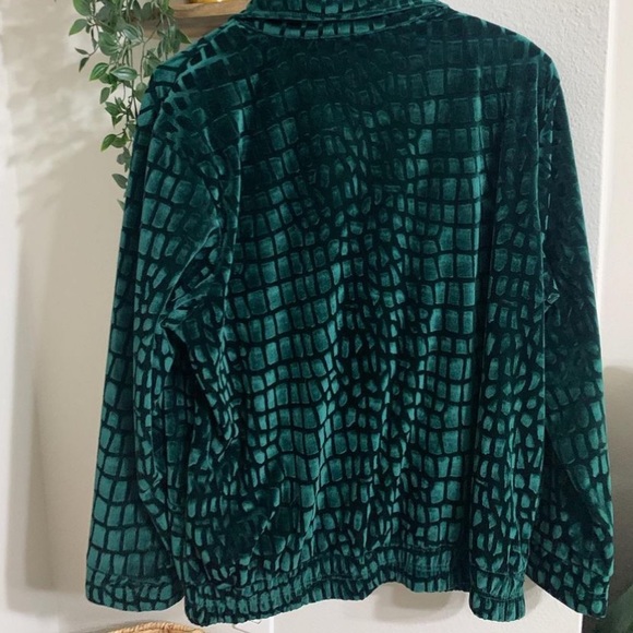 𝖵ntg 𝖠𝖽𝗈𝗅𝖿𝗈 𝖲𝗉𝗈𝗋𝗍 𝗏𝖾𝗅𝗏𝖾𝗍 𝖼𝗋𝗈𝖼𝗈𝖽𝗂𝗅𝖾 𝗃𝖺𝖼𝗄𝖾𝗍 - Picture 7 of 7